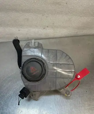 Audi A3 8Y Coolant expansion tank/reservoir DOAUDIA38Y