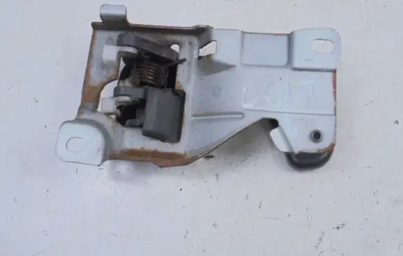 Mitsubishi Colt Front door interior handle