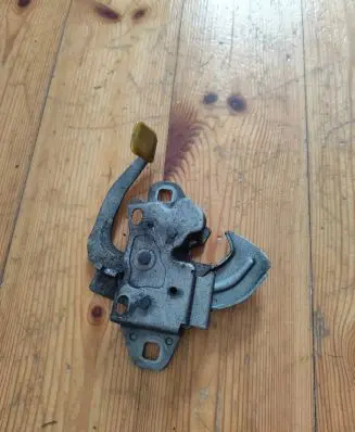 Mini One - Cooper R50 - 53 Engine bonnet/hood lock/catch