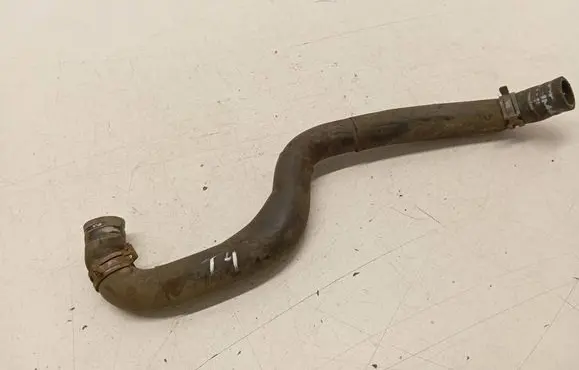 Engine coolant pipe/hose