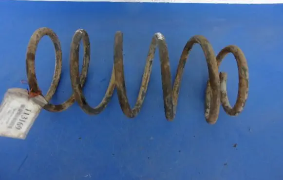 Volkswagen Jetta I Front coil spring