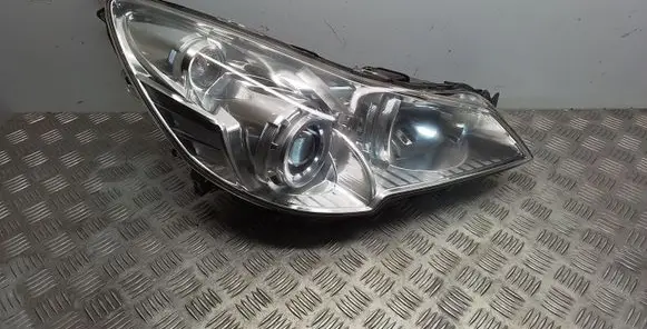 Subaru Legacy Headlight/headlamp