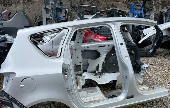 Rear quarter panel