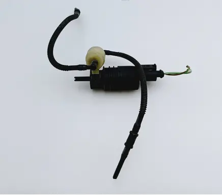 Audi A3 S3 8L Windscreen/windshield washer pump 1J0973722