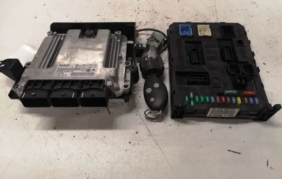 Engine ECU kit and lock set