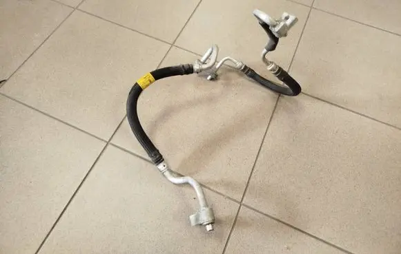 Opel Mokka Air conditioning (A/C) pipe/hose 95376432