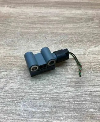 BMW 7 F01 F02 F03 F04 Airbag deployment crash/impact sensor 609790200A 17182453 WithPlug