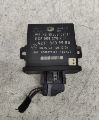 Mercedes-Benz E W211 Light module LCM A2118209985