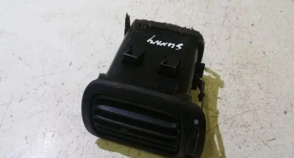 Nissan Sunny Dash center air vent grill