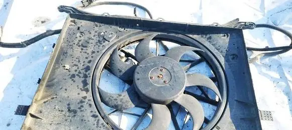Volvo V70 Radiator cooling fan shroud 3135103586