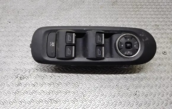 Ford Mondeo MK IV Electric window control switch 7S7T14A132AB
