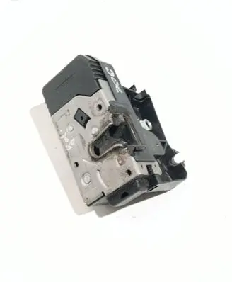 Opel Vivaro Loading door lock 8200282303 93851809
