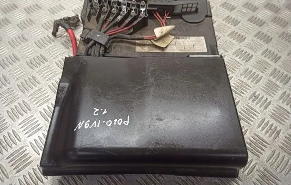 Volkswagen Polo IV 9N3 Positive cable (battery) 6Q0937550
