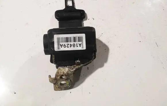 Volkswagen PASSAT B5 Middle seatbelt (rear) E40424014