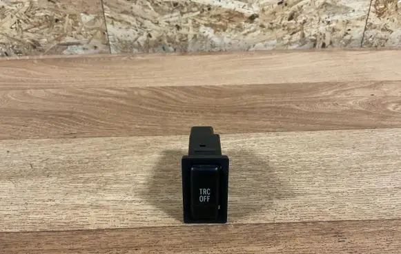 Toyota Avensis T250 Traction control (ASR) switch TR8801