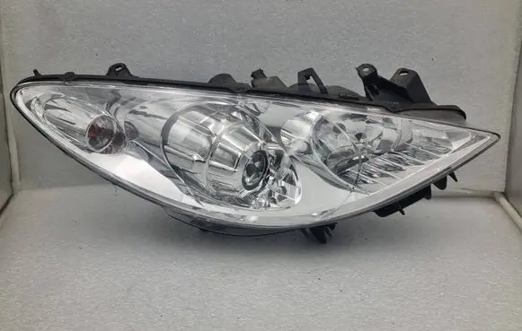 Peugeot 307 Headlight/headlamp 085501137R