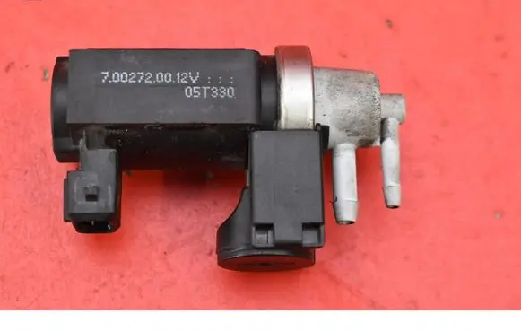 Hyundai Tucson JM Vacuum valve 70027200