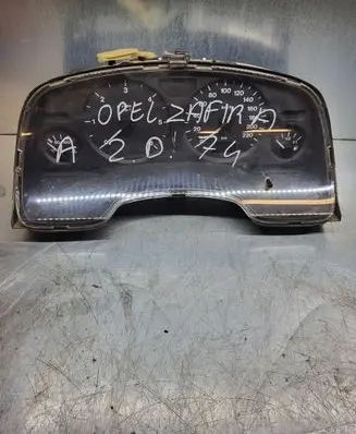 Opel Zafira A Speedometer (instrument cluster) 24419561 110080069003