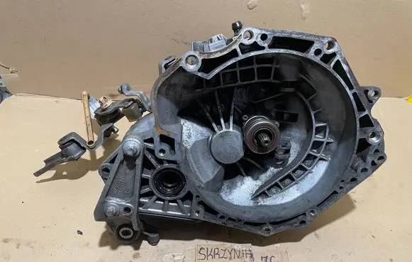 Opel Astra J Manual 5 speed gearbox 55565177
