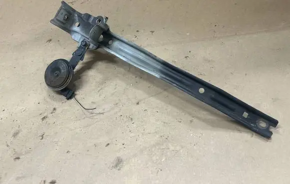 Toyota Auris E180 Radiator support slam panel 8651012630