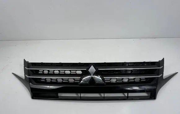 Mitsubishi Space Star Front bumper upper radiator grill 7450B352 7450B351