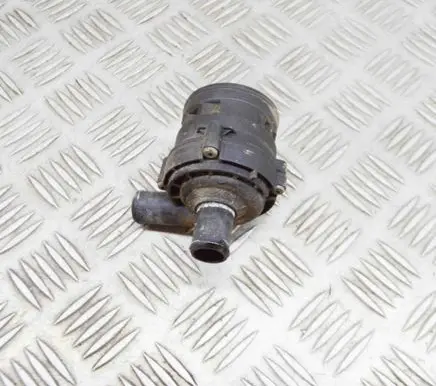 Mercedes-Benz E W213 Electric auxiliary coolant/water pump 0392023000 A2118350364