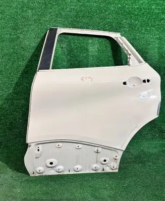 Renault Captur Rear door 821139558R