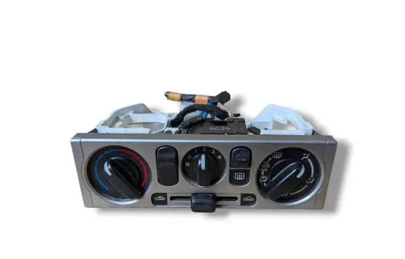 Mazda MX-5 NB Miata Air conditioning/heating control unit N101-61-190A