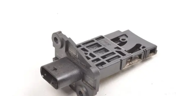 Ford Mondeo MK V Mass air flow meter CA6112B579AA