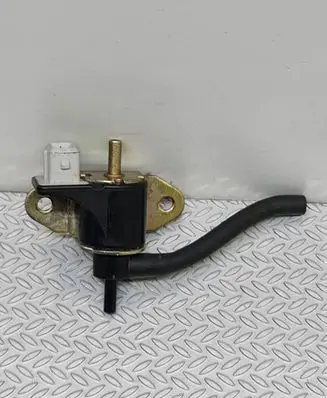 Volkswagen Sharan Turbo solenoid valve C8N3A