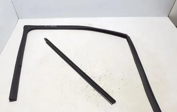 Front door rubber seal