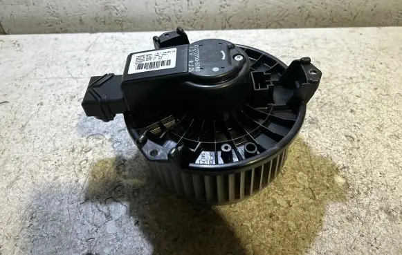 Honda CR-V Heater fan/blower AV2727005060 9J25