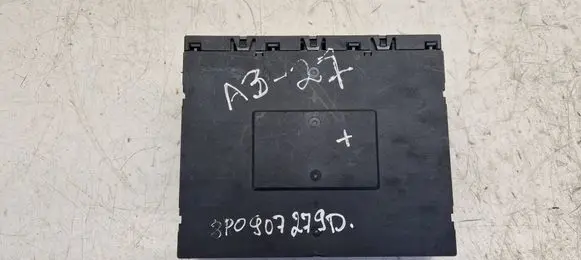 Audi A3 S3 8P Comfort/convenience module 8P0907279D H30S0701 F005V00490
