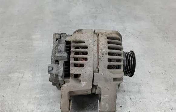 Opel Corsa D Generator/alternator 13222930