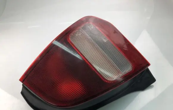 Mitsubishi Colt Tailgate rear/tail lights ME12