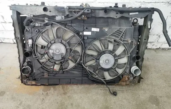 Toyota Avensis T270 Radiator support slam panel 160400R160 0405