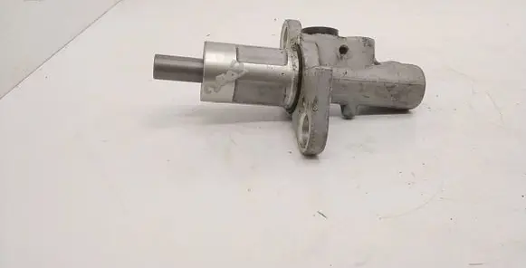 Audi A6 S6 C5 4B Master brake cylinder