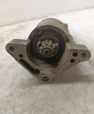 Peugeot 205 Starter motor M1T50172