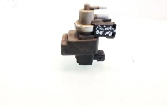 Nissan Primera Turbo solenoid valve 36611200