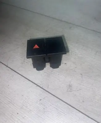 Ford Mondeo Mk III Hazard light switch 2S7T13A350BA