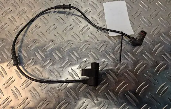 Mercedes-Benz A W168 ABS brake wheel speed sensor A1685400017