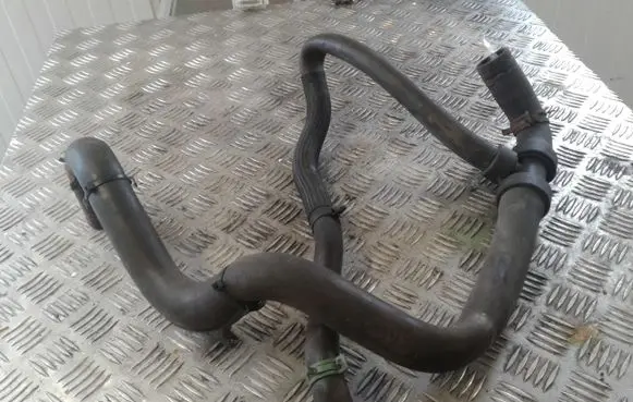 Renault Megane III Engine coolant pipe/hose