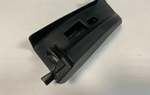 Audi A5 Seat belt trim 8W8857791