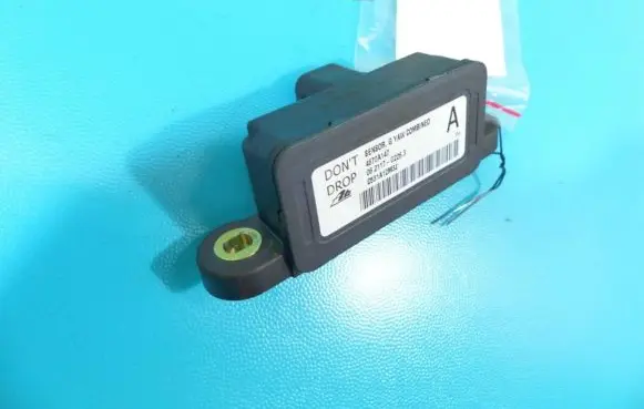 Mitsubishi Lancer VIII ESP acceleration yaw rate sensor 4670A147 IMPRK1228244