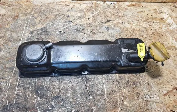 Nissan Terrano Rocker cam cover 
