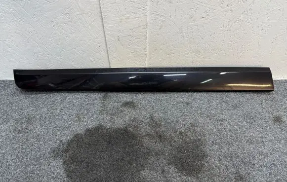 Volvo XC60 Front door trim (molding) 31349335 452