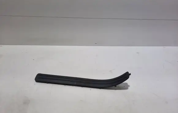 Volkswagen Touareg I Other sill/pillar trim element 7L0853793