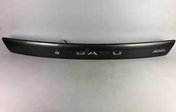 Subaru Forester SG Rear light center trim bar blend