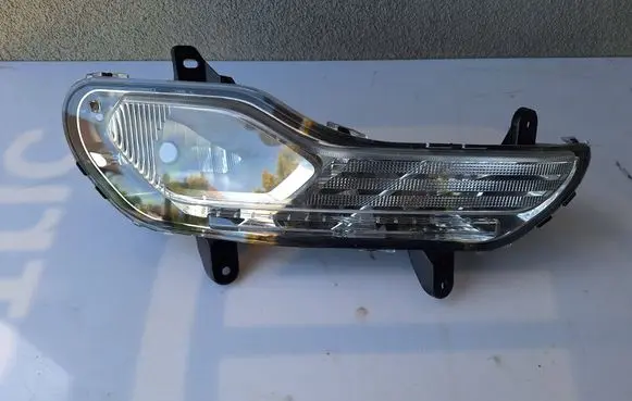 Ford Kuga II Front bumper turn signal CV4413B220BE