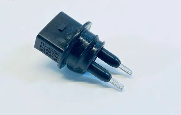 Volkswagen PASSAT B6 Windshield washer fluid level sensor 7M0919376